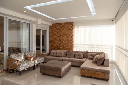 Apartamento à venda com 202m², 3 quartos e 4 vagas Apartamento à venda com 202m², 3 quartos e 4 vagasVaranda gourmet