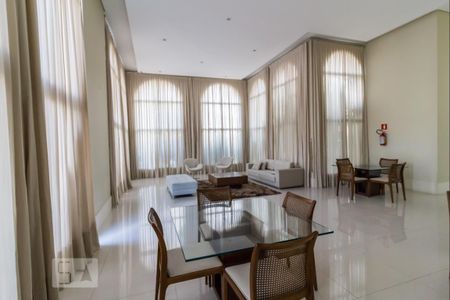Apartamento à venda com 202m², 3 quartos e 4 vagas Apartamento à venda com 202m², 3 quartos e 4 vagasÁrea comum - Salão de festas