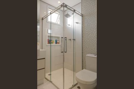 Apartamento à venda com 202m², 3 quartos e 4 vagas Apartamento à venda com 202m², 3 quartos e 4 vagasBanheiro da Suíte 3