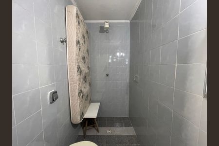 Casa para alugar com 270m², 5 quartos e 3 vagasBanheiro de Serviço