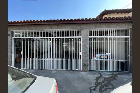 Casa para alugar com 270m², 5 quartos e 3 vagasFachada