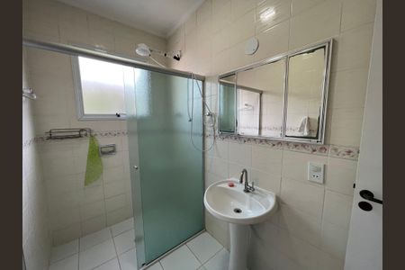 Casa para alugar com 270m², 5 quartos e 3 vagasBanheiro Social 