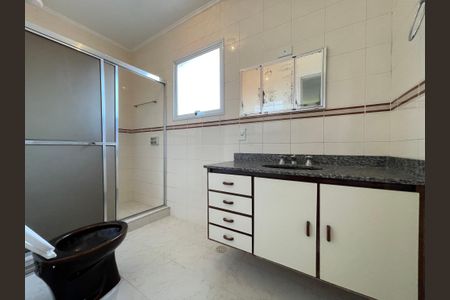 Casa para alugar com 270m², 5 quartos e 3 vagasBanheiro da Suíte 1