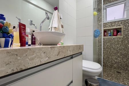 Apartamento à venda com 83m², 3 quartos e 2 vagasBanheiro