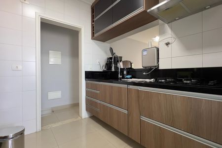 Apartamento à venda com 83m², 3 quartos e 2 vagasCozinha e Área de Serviço