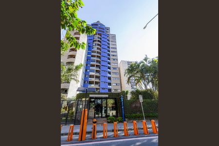 Apartamento à venda com 84m², 2 quartos e 2 vagas Apartamento à venda com 84m², 2 quartos e 2 vagasFachada