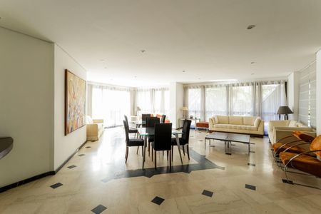 Apartamento à venda com 84m², 2 quartos e 2 vagas Apartamento à venda com 84m², 2 quartos e 2 vagasÁrea comum - Salão de festas