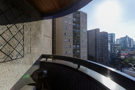 Apartamento à venda com 84m², 2 quartos e 2 vagas Apartamento à venda com 84m², 2 quartos e 2 vagasVaranda