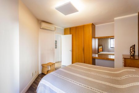 Apartamento à venda com 84m², 2 quartos e 2 vagas Apartamento à venda com 84m², 2 quartos e 2 vagasQuarto 2