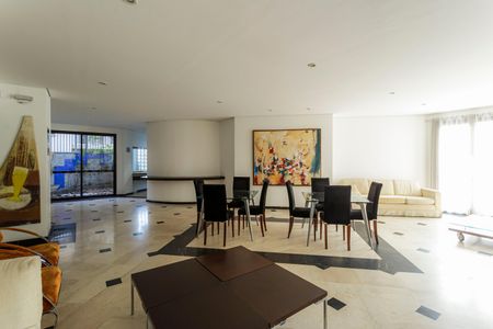 Apartamento à venda com 84m², 2 quartos e 2 vagas Apartamento à venda com 84m², 2 quartos e 2 vagasÁrea comum - Salão de festas