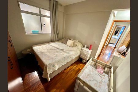 Apartamento à venda com 112m², 3 quartos e 2 vagas Apartamento à venda com 112m², 3 quartos e 2 vagasSuíte