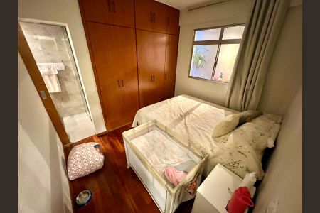 Apartamento à venda com 112m², 3 quartos e 2 vagas Apartamento à venda com 112m², 3 quartos e 2 vagasSuíte