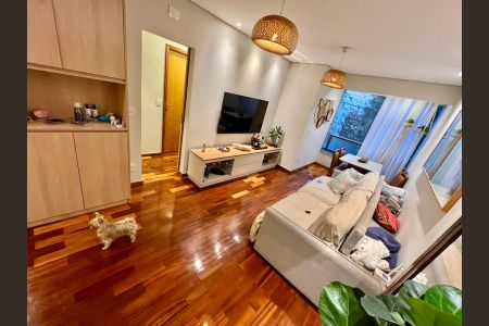 Apartamento à venda com 112m², 3 quartos e 2 vagas Apartamento à venda com 112m², 3 quartos e 2 vagasSala