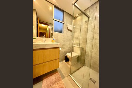 Apartamento à venda com 112m², 3 quartos e 2 vagas Apartamento à venda com 112m², 3 quartos e 2 vagasBanheiro Social