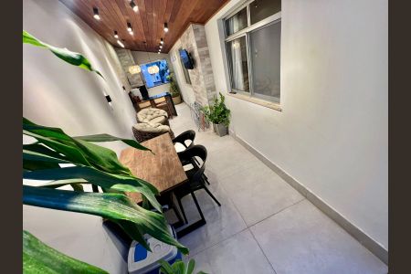 Apartamento à venda com 112m², 3 quartos e 2 vagas Apartamento à venda com 112m², 3 quartos e 2 vagasÁrea privativa