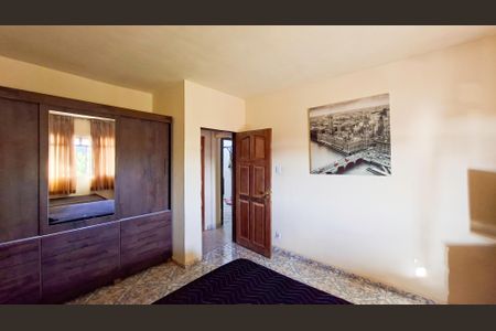 Casa à venda com 360m², 3 quartos e 1 vaga Casa à venda com 360m², 3 quartos e 1 vagaQuarto