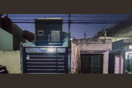 Casa para alugar com 280m², 3 quartos e 4 vagas Casa para alugar com 280m², 3 quartos e 4 vagasFachada