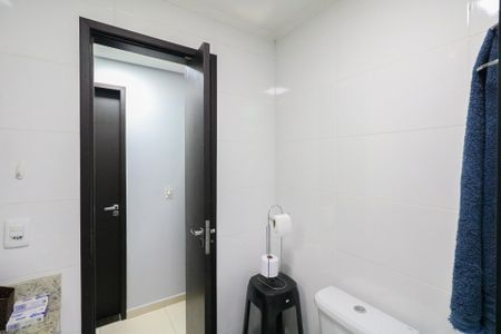 Casa para alugar com 280m², 3 quartos e 4 vagas Casa para alugar com 280m², 3 quartos e 4 vagasBanheiro da Suíte 1