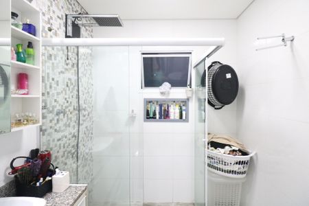 Casa para alugar com 280m², 3 quartos e 4 vagas Casa para alugar com 280m², 3 quartos e 4 vagasBanheiro da Suíte 2