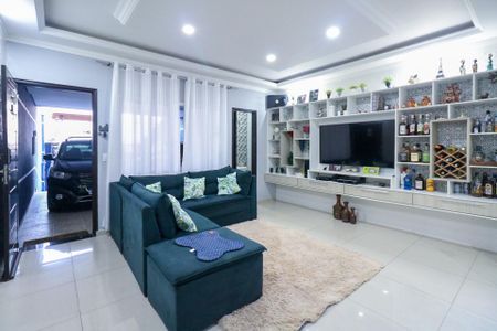 Casa para alugar com 280m², 3 quartos e 4 vagas Casa para alugar com 280m², 3 quartos e 4 vagasSala