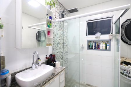 Casa para alugar com 280m², 3 quartos e 4 vagas Casa para alugar com 280m², 3 quartos e 4 vagasBanheiro da Suíte 2