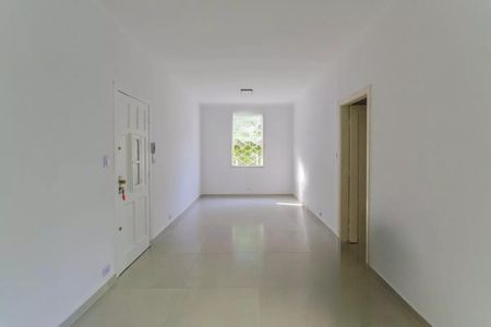 Apartamento à venda com 130m², 2 quartos e sem vagaFoto 01