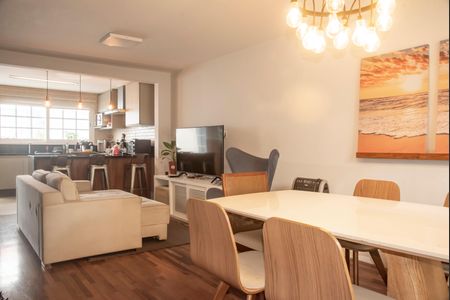 Casa à venda com 164m², 2 quartos e 2 vagasSala