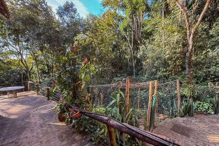 Casa de condomínio à venda com 230m², 3 quartos e 3 vagas Casa de condomínio à venda com 230m², 3 quartos e 3 vagasÁrea externa