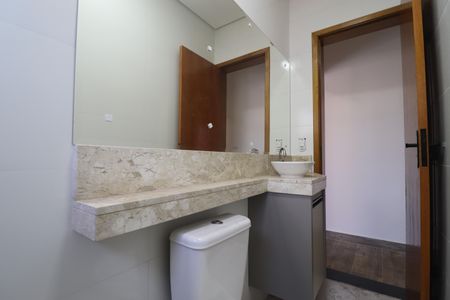 Casa à venda com 60m², 2 quartos e 3 vagasBanheiro