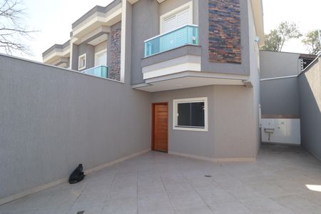 Casa à venda com 60m², 2 quartos e 3 vagasGaragem