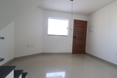 Casa à venda com 60m², 2 quartos e 3 vagasSala