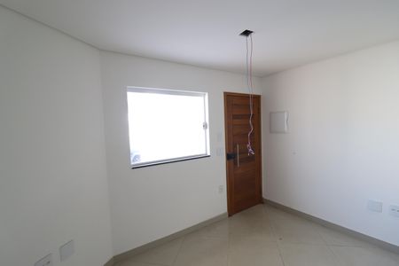 Casa à venda com 60m², 2 quartos e 3 vagasSala