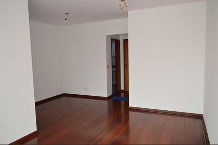 Apartamento à venda com 83m², 2 quartos e 1 vagaSala