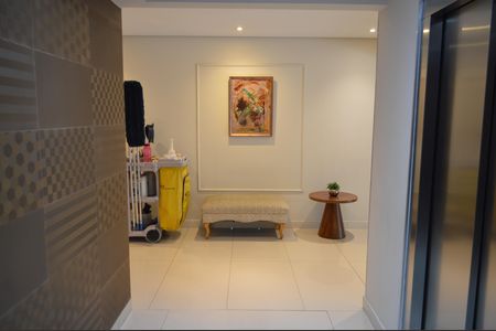 Apartamento à venda com 83m², 2 quartos e 1 vagaÁrea comum