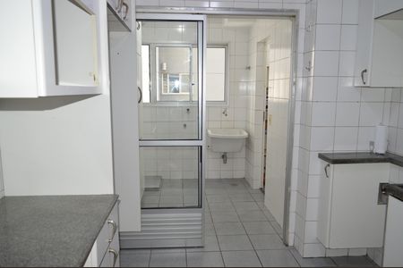Apartamento à venda com 83m², 2 quartos e 1 vagaCozinha