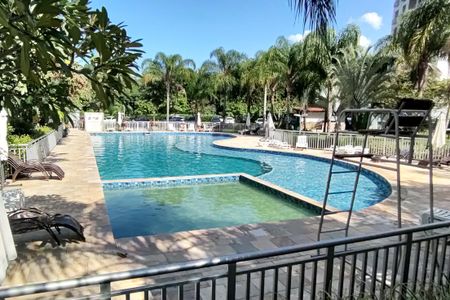 Apartamento para alugar com 50m², 2 quartos e 1 vagaÁrea comum - Piscina