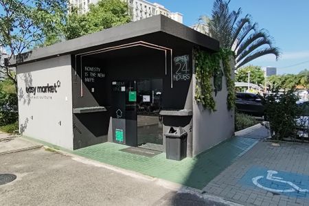 Apartamento para alugar com 50m², 2 quartos e 1 vagaMini Mercado