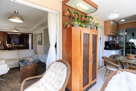 Apartamento à venda com 170m², 3 quartos e 4 vagasVaranda Sala