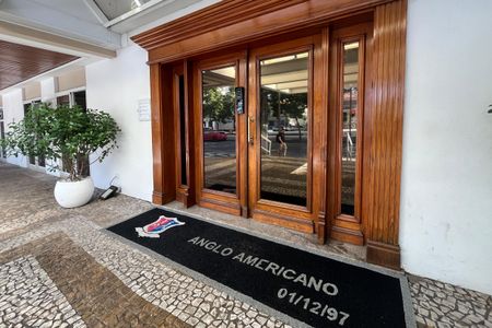 Apartamento para alugar com 70m², 2 quartos e 1 vagaFachada