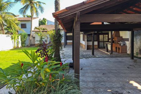 Casa à venda com 140m², 3 quartos e 5 vagas Casa à venda com 140m², 3 quartos e 5 vagasQuintal