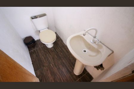 Casa à venda com 150m², 3 quartos e 1 vagaLavabo 3