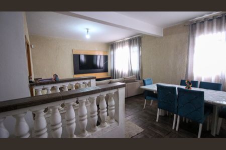 Sala (superior) de casa à venda com 3 quartos, 150m² em Vila Nova York, São Paulo