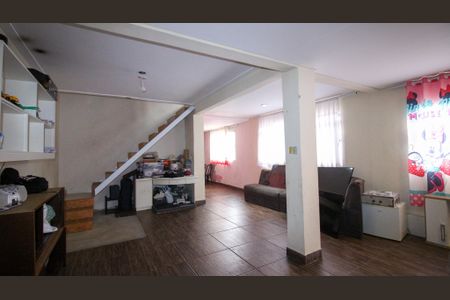 Casa à venda com 150m², 3 quartos e 1 vagaSala (inferior)