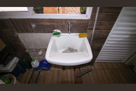 Casa à venda com 150m², 3 quartos e 1 vagaÁrea de Serviço