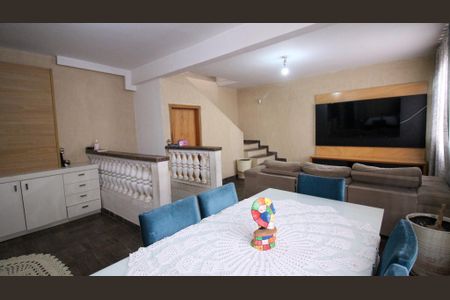 Casa à venda com 150m², 3 quartos e 1 vagaSala (superior)