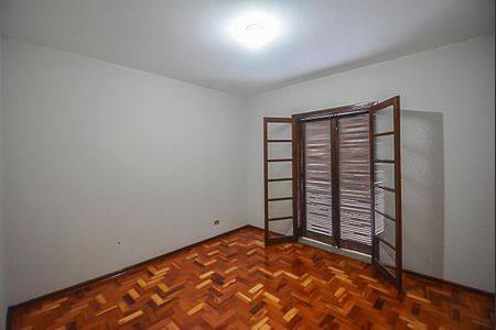 Casa à venda com 229m², 3 quartos e 3 vagasSuíte
