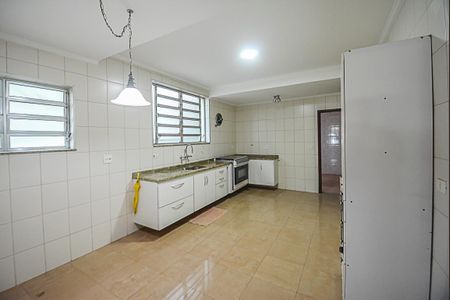 Casa à venda com 229m², 3 quartos e 3 vagasCozinha