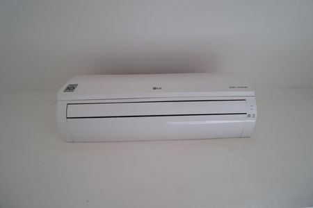 Quarto 2 de apartamento para alugar com 2 quartos, 50m² em Dona Zulmira, Uberlândia