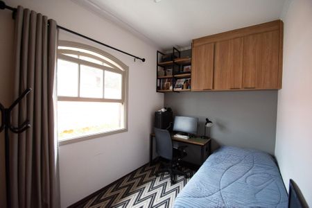 Casa à venda com 183m², 3 quartos e 4 vagasquarto 2