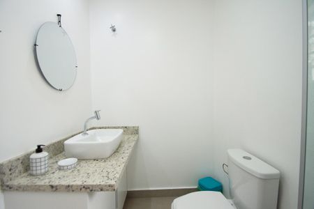 Casa à venda com 183m², 3 quartos e 4 vagasbanheiro corredor